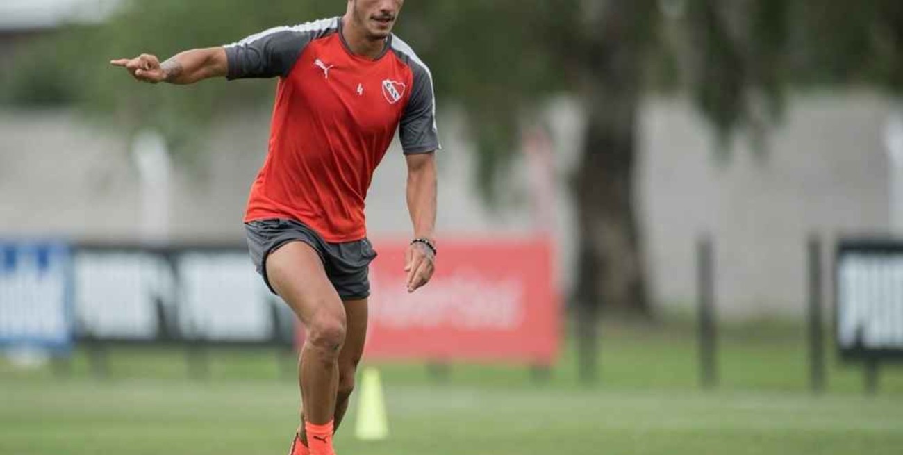 Jorge Figal es el defensor en el que se fijó Boca