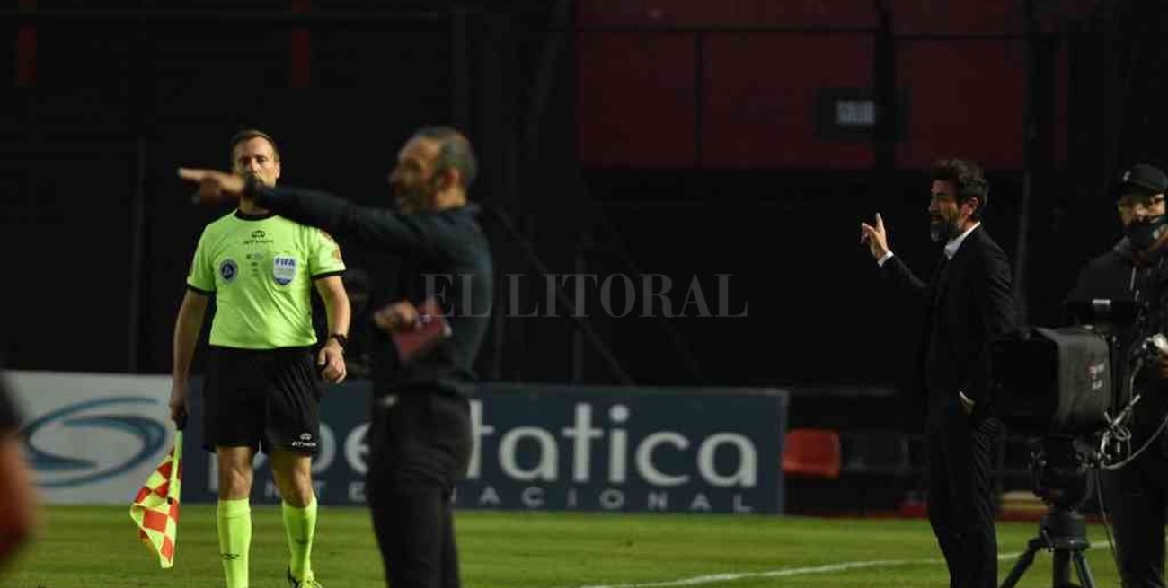 El "Barba" y el "Vasco" jugaron al "Yo Yo": cuidaron el "kiosquito"