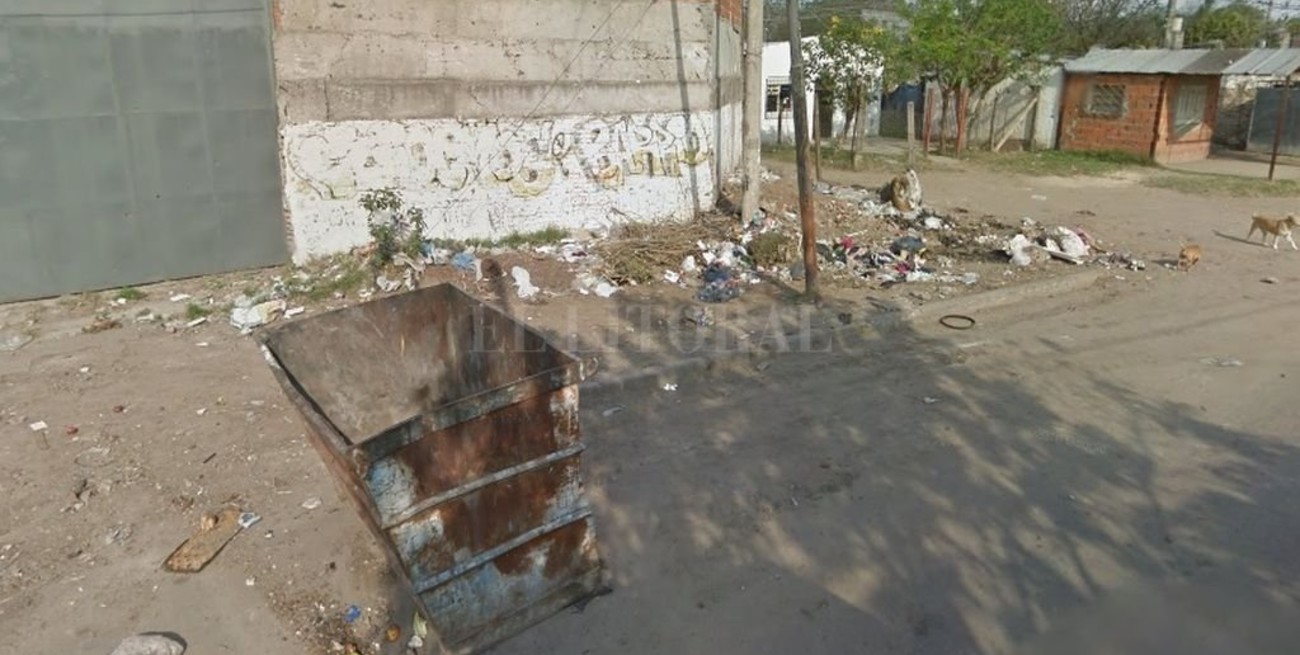 Hallaron el cadáver calcinado de una mujer dentro de un volquete