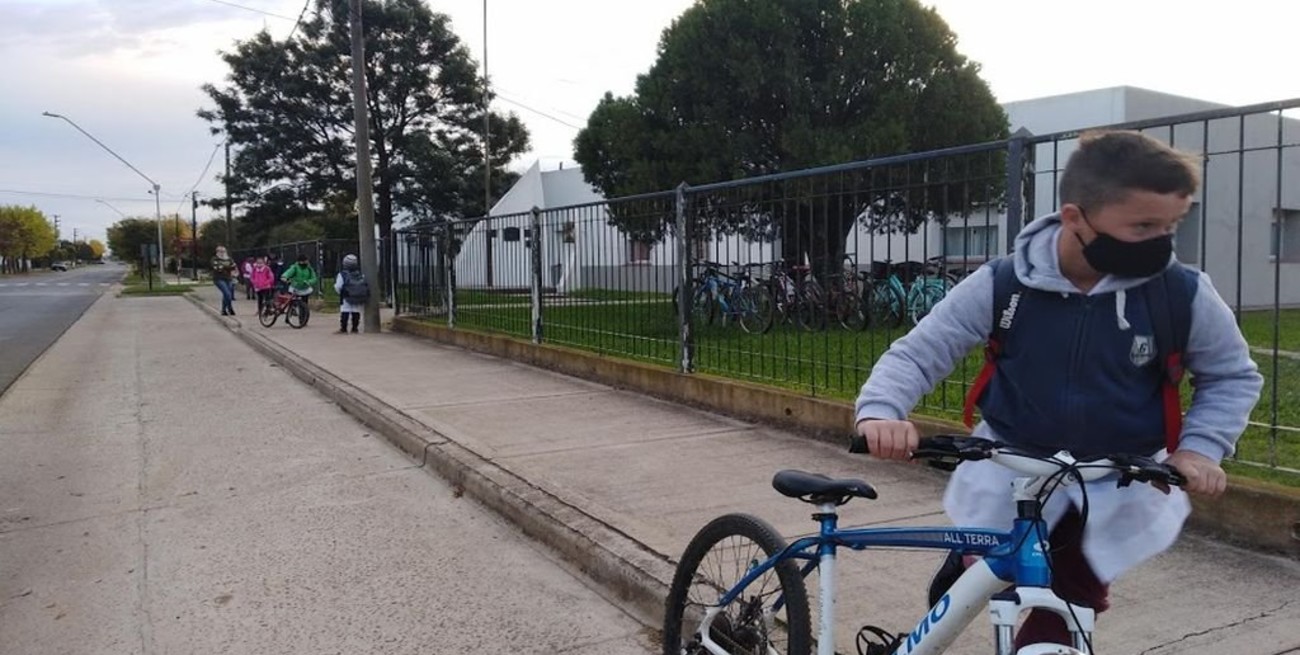 En Gualeguaychú proponen adelantar las vacaciones de verano