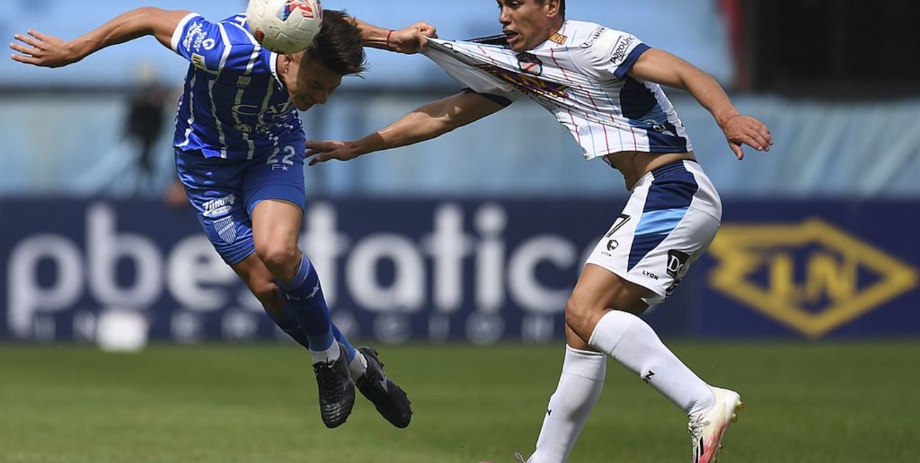 Arsenal y Godoy Cruz empataron sin goles en Sarandí