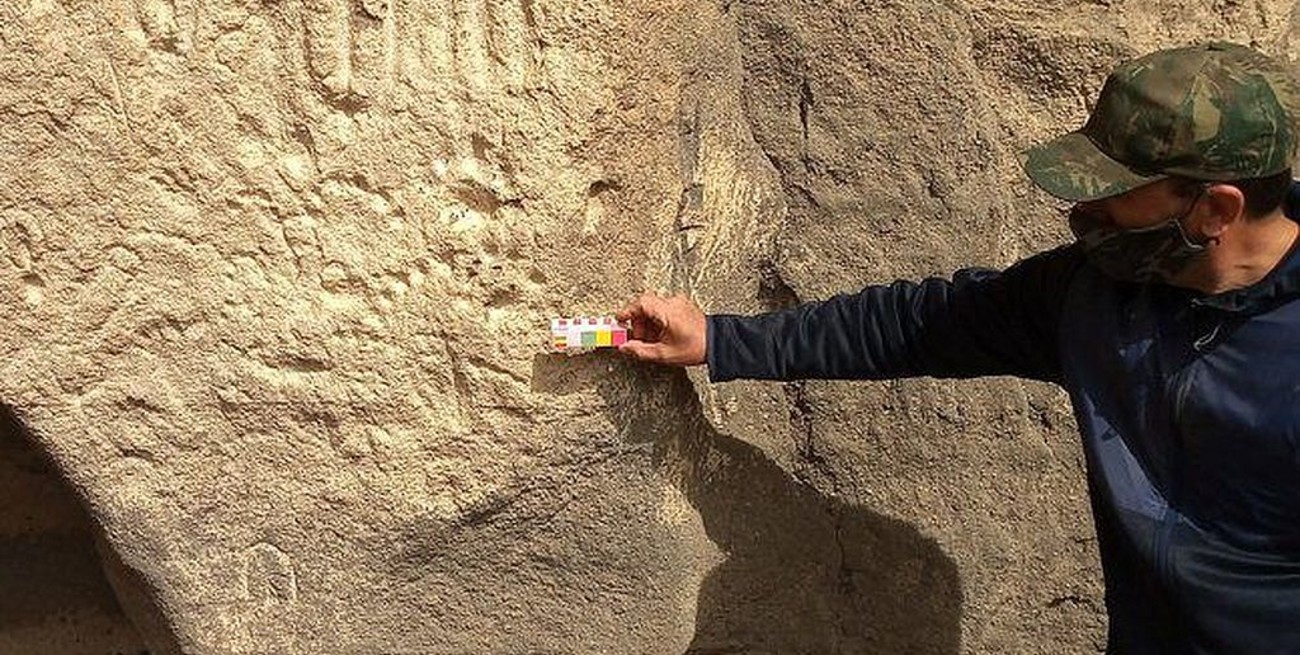 Neuquén: por la sequía, hallaron grabados rupestres