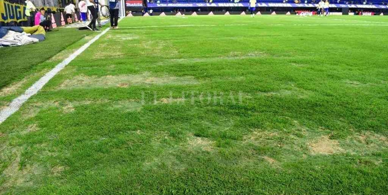 El capricho de Riquelme: jugar como sea en su cancha