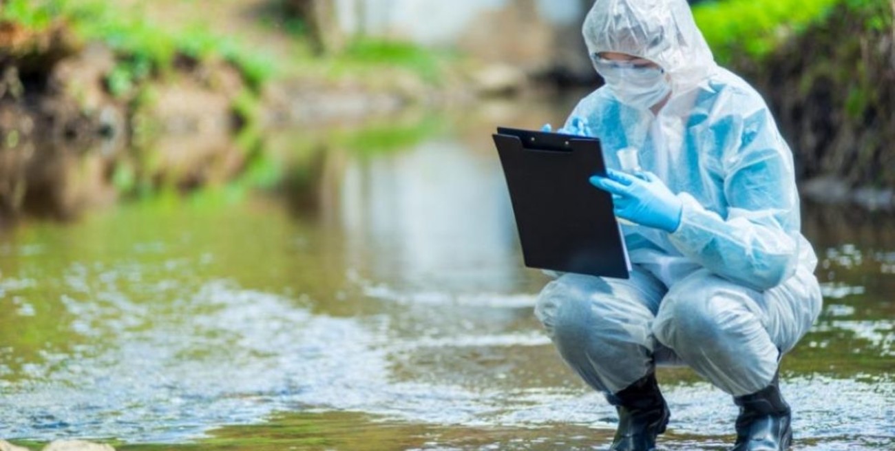 Hallan rastros de variante Delta en aguas de Córdoba