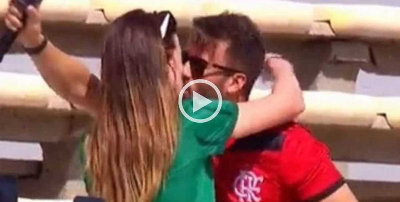 Video: le pidió casamiento en la previa de la final de la Copa Libertadores
