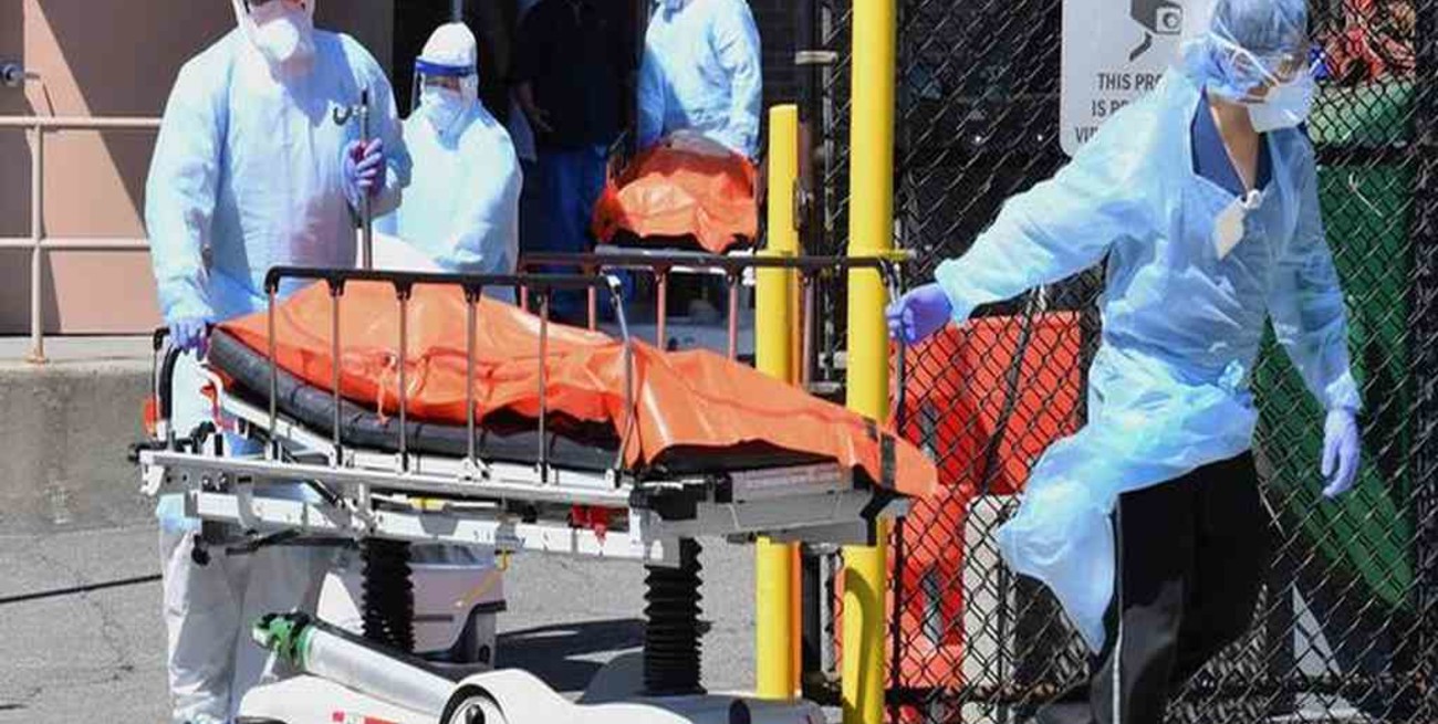Estados Unidos superó los 900.000 muertos por coronavirus