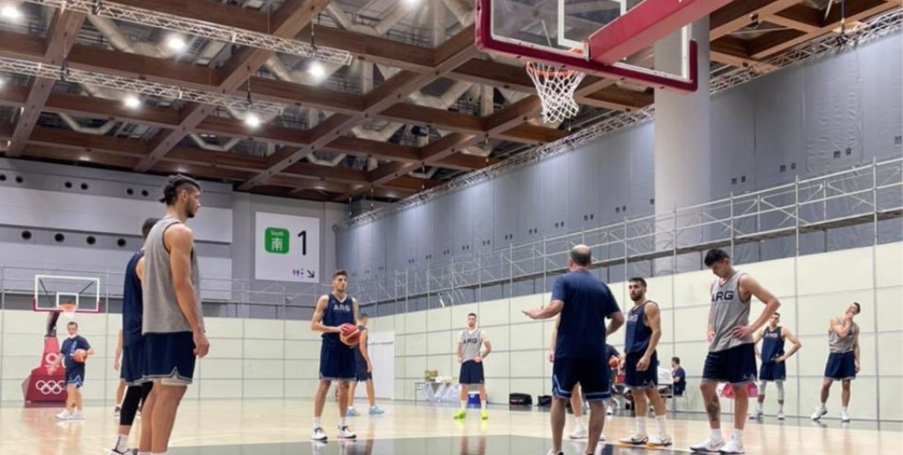 La selección de básquet se prepara para el debut