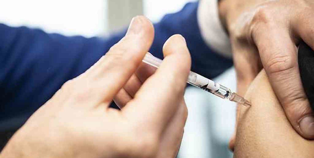 Italia comienza a vacunar a mayores de 12 años en algunas regiones