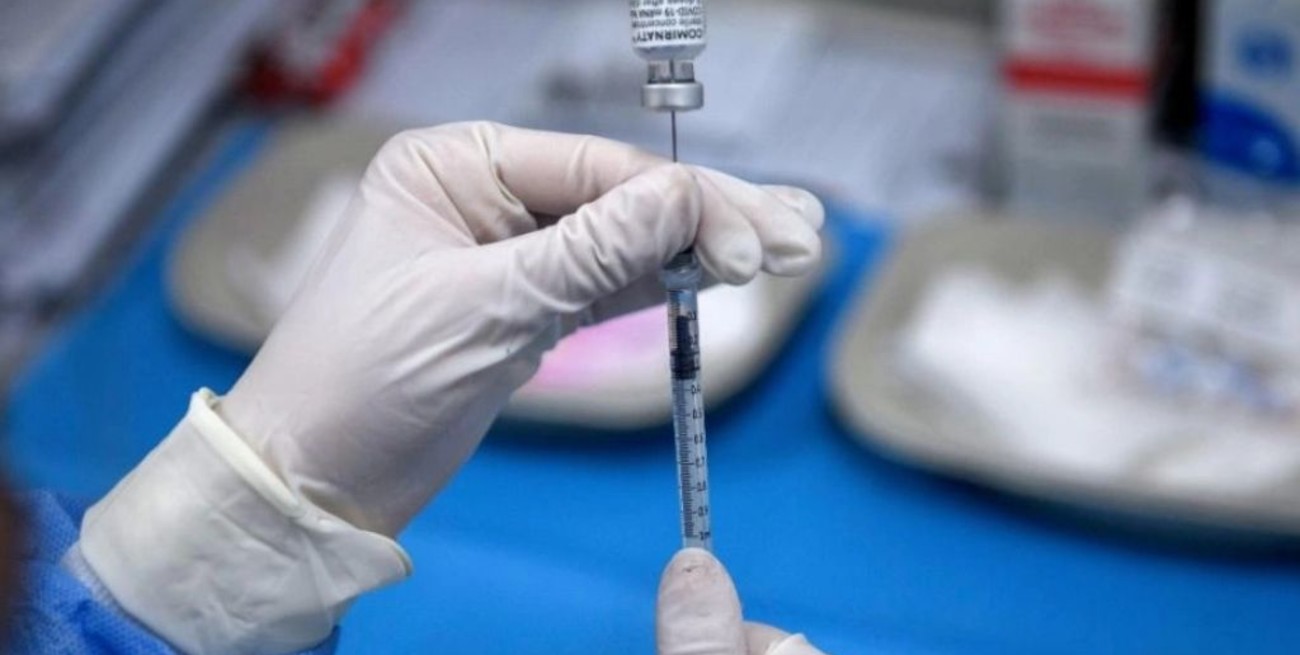 En Europa, Pfizer busca extender a adolescentes el uso de la vacuna