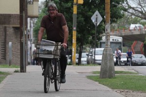 Archivo El Litoral / Mauricio Garín La nueva ordenanza modificatoria busca ampliar el trabajo de los canillitas de la ciudad.