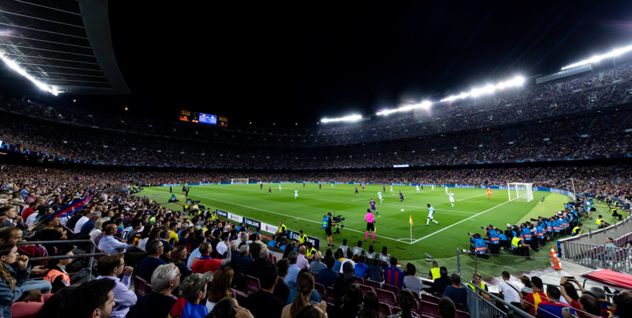 España amplia al 100% el aforo en los estadios