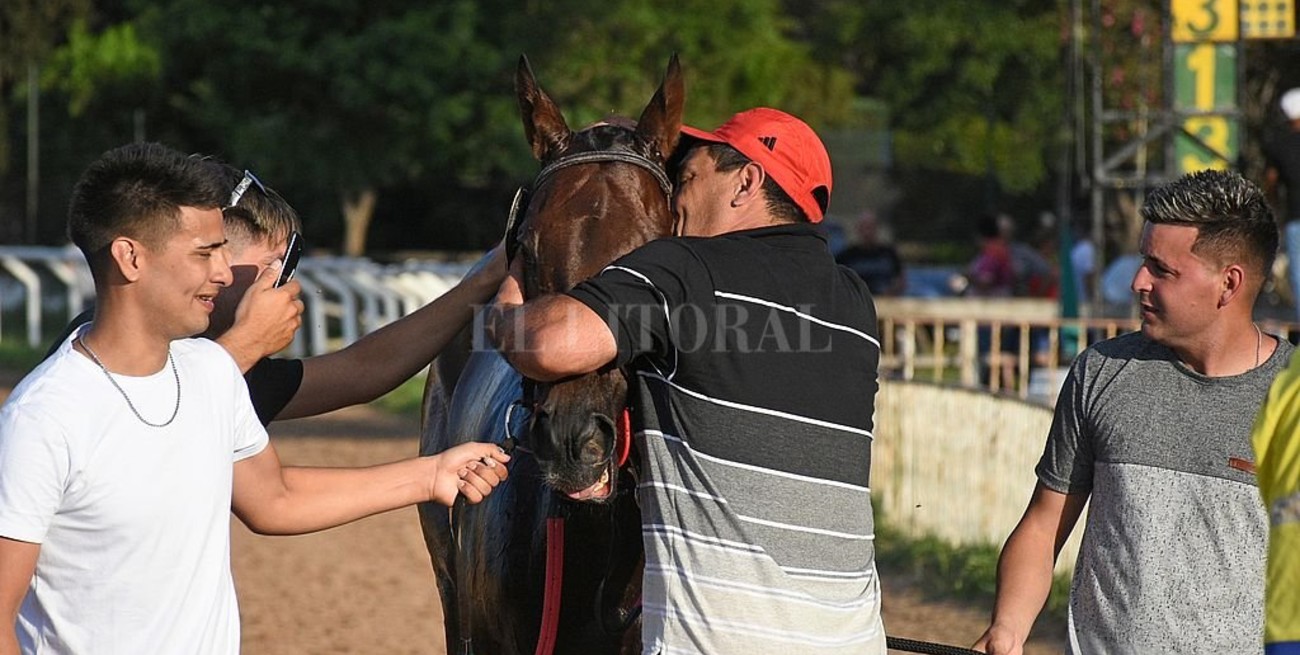 Línea directa: "entradas para el clásico", "robos en Santo Tomé" y otros mensajes
