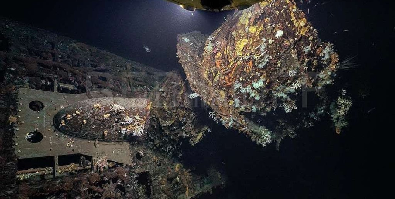 Hallan un submarino nazi hundido en las Azores