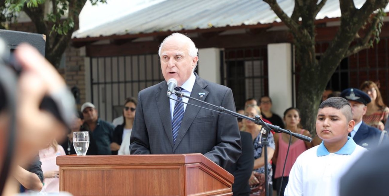 Lifschitz encabezó en Reconquista el acto por los caídos en Malvinas