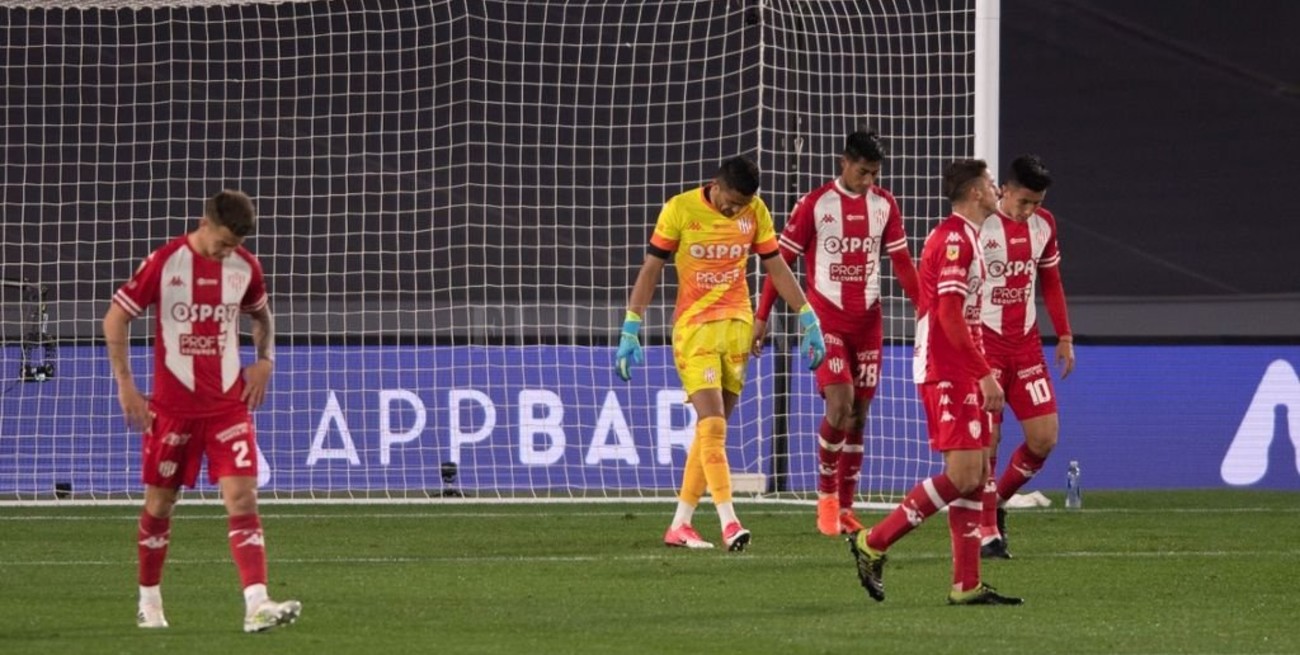 Unión perdió 4 a 0 ante River