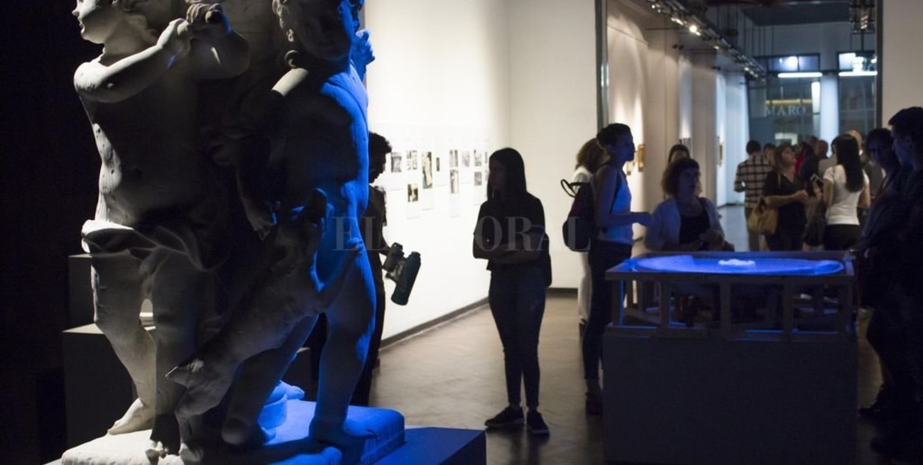 "Por el boulevard de la historia"