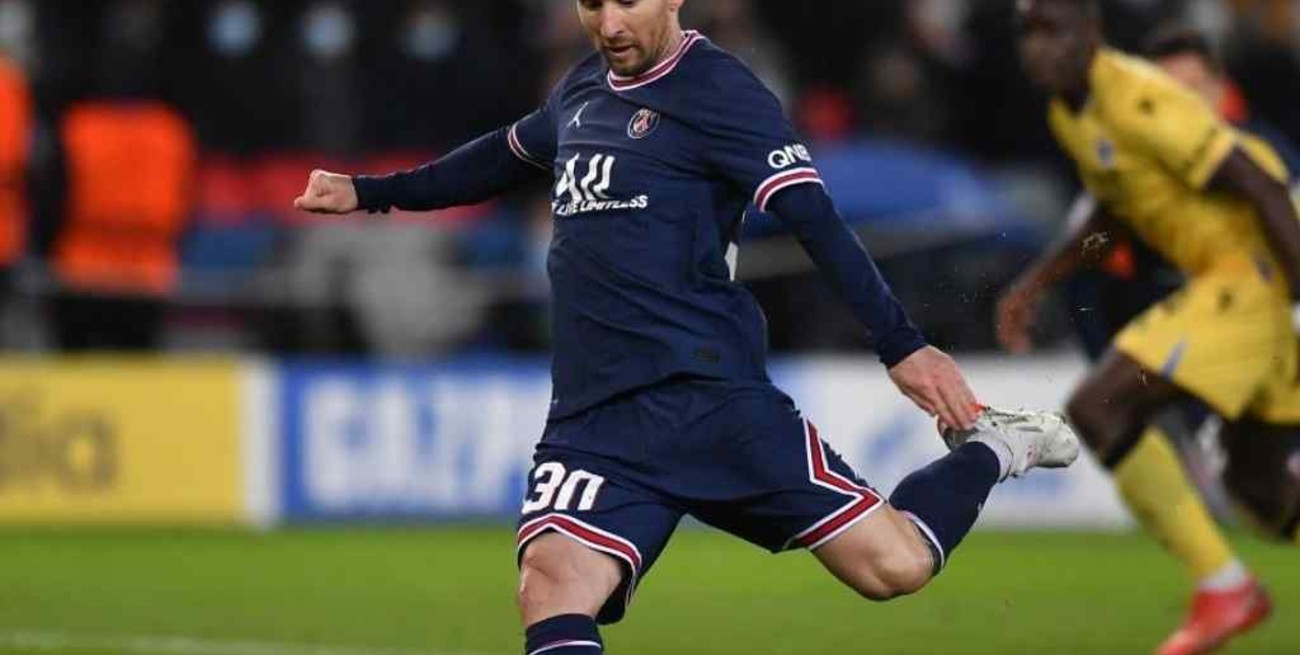 Con un doblete de Messi, el PSG goleó a Brujas por la Champions League