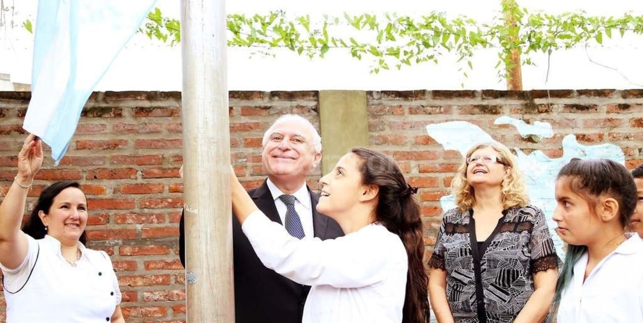 Lifschitz: "Vamos a estar siempre con la educación, los docentes y la escuela pública"