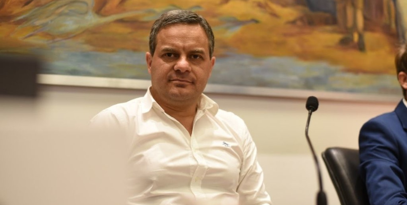 "El esquema de vacunación completo y el pase sanitario son cada vez más necesarios"