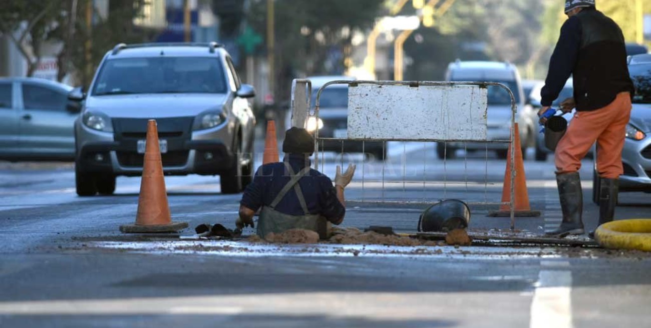 Hay problemas en el agua potable de algunos barrios de la ciudad de Santa Fe