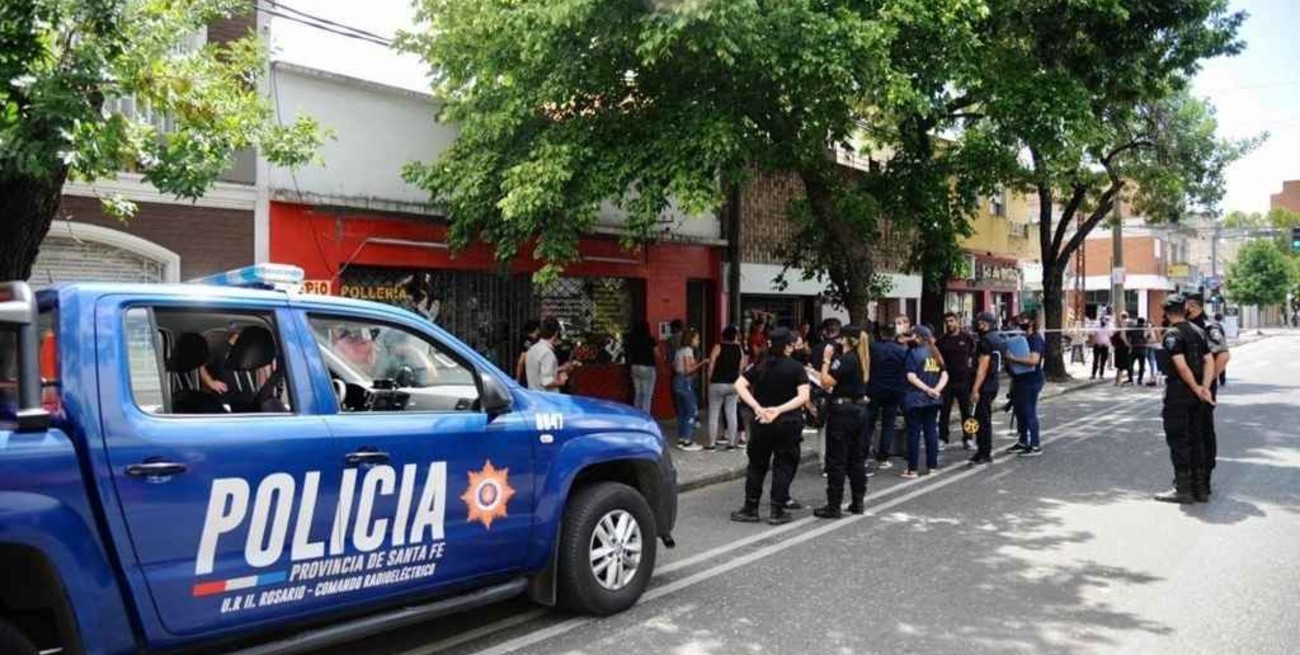 Detienen a una mujer por homicidio: quería robarle el título de propiedad de la casa a la víctima 