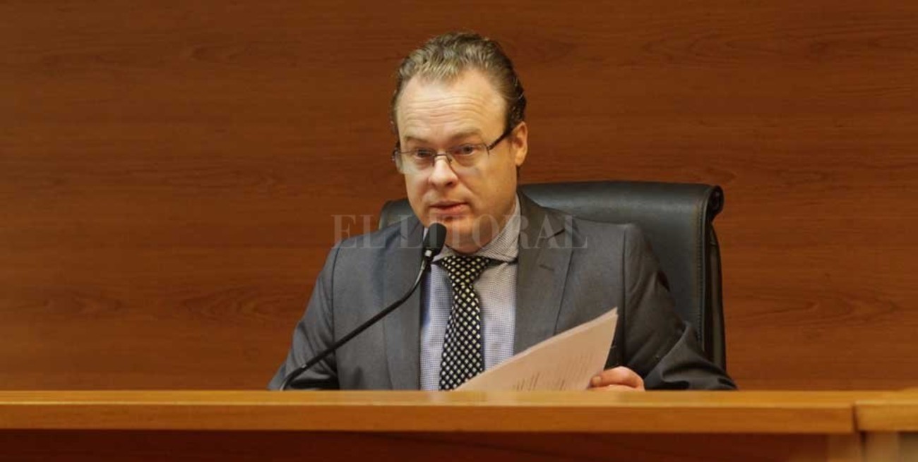 Liberan a un escribano y un contador acusados por estafa