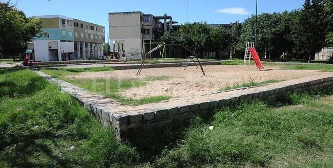 Un menor habría sufrido una descarga eléctrica en la plaza del Fonavi Centenario