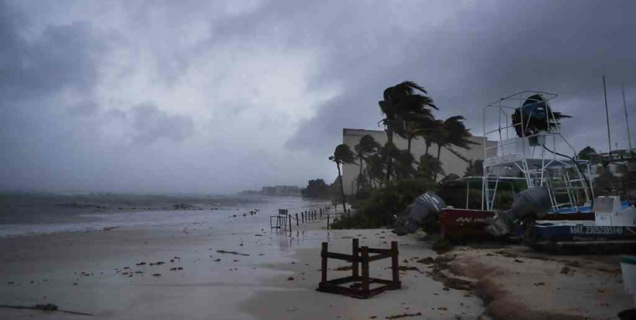 El huracán Grace tocó tierra en México por segunda vez