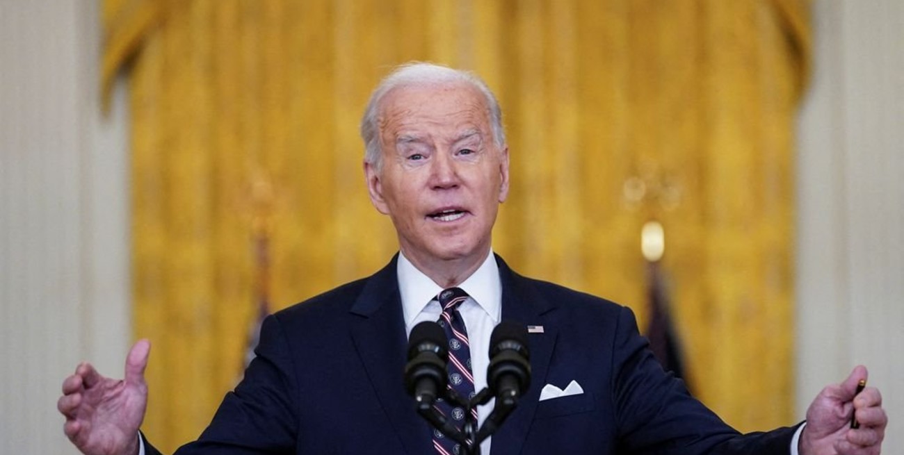 "Putin eligió la guerra y enfrentará las consecuencias", advirtió Biden al anunciar nuevas sanciones
