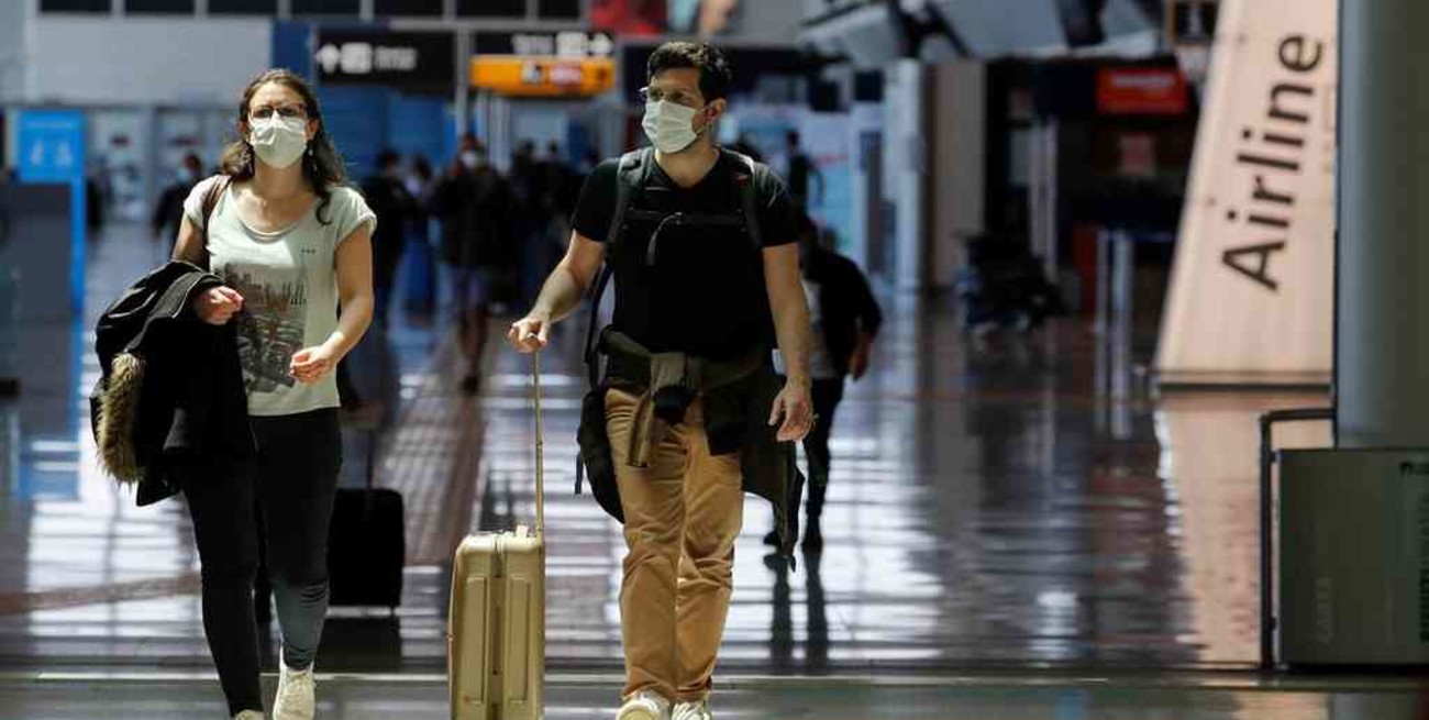 Los argentinos vacunados con Sputnik-V o Sinopharm podrán ingresar a Italia 