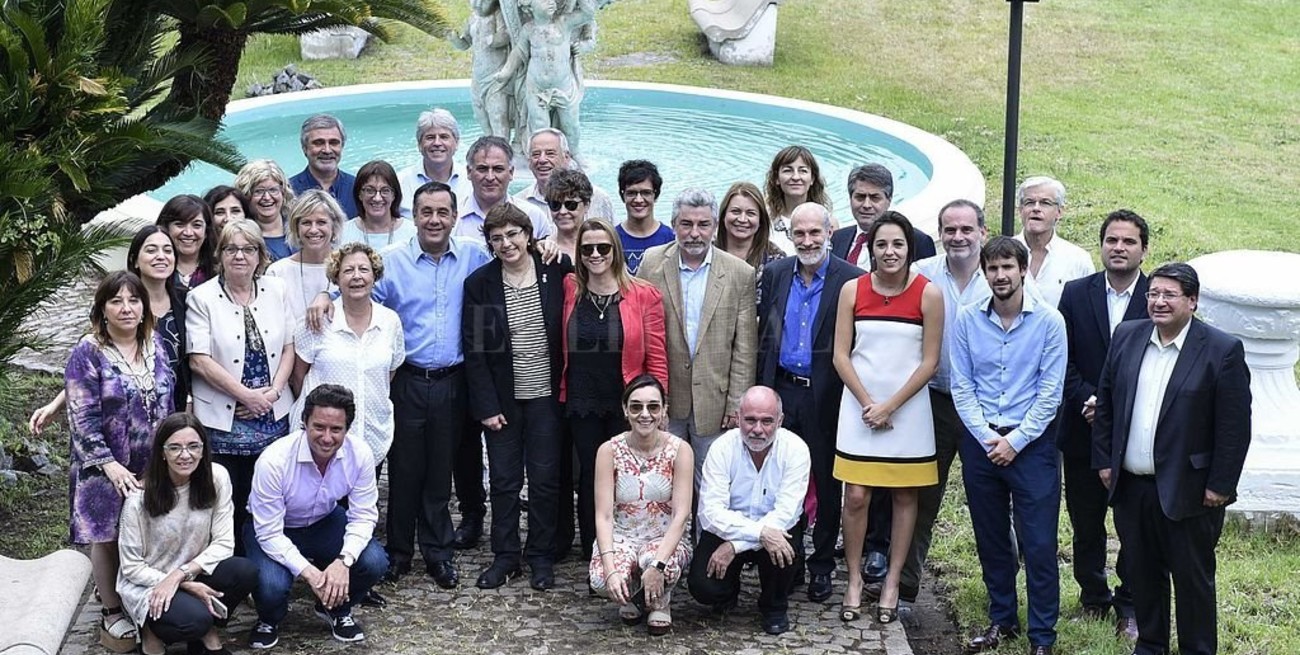 Los ministros de Educación de todo el país aprobaron la "Secundaria 2030"