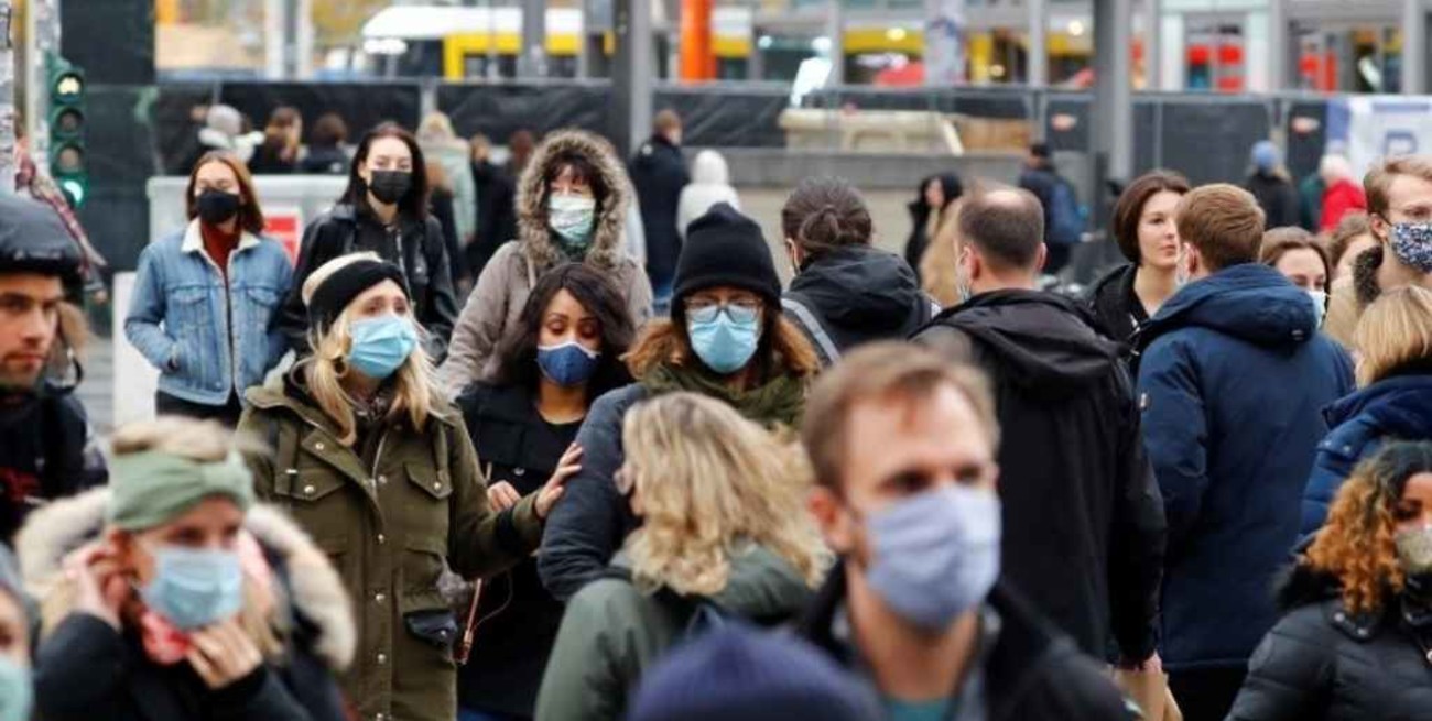 Aumentan los casos de covid en Alemania y piden nuevas restricciones