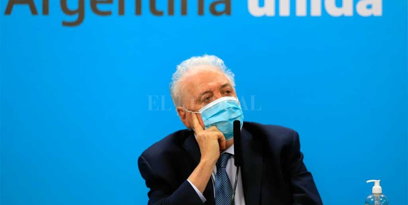 Ordenan reabrir la causa por el "Vacunatorio VIP"