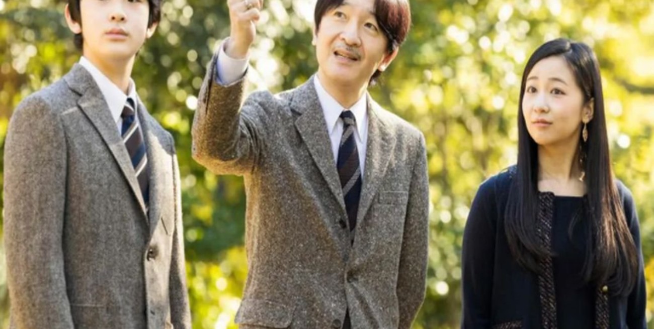 Japón: acusan de plagio al heredero al trono 