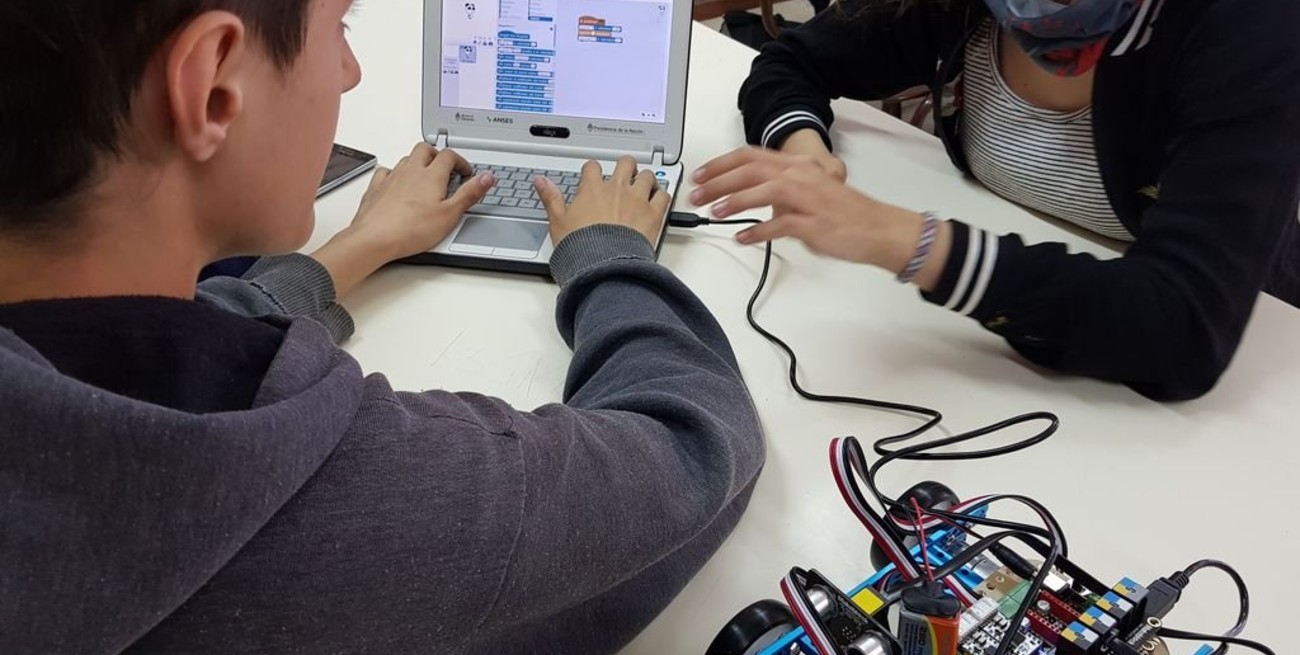 Aprender Conectados: Cambio de paradigma en la educación digital 