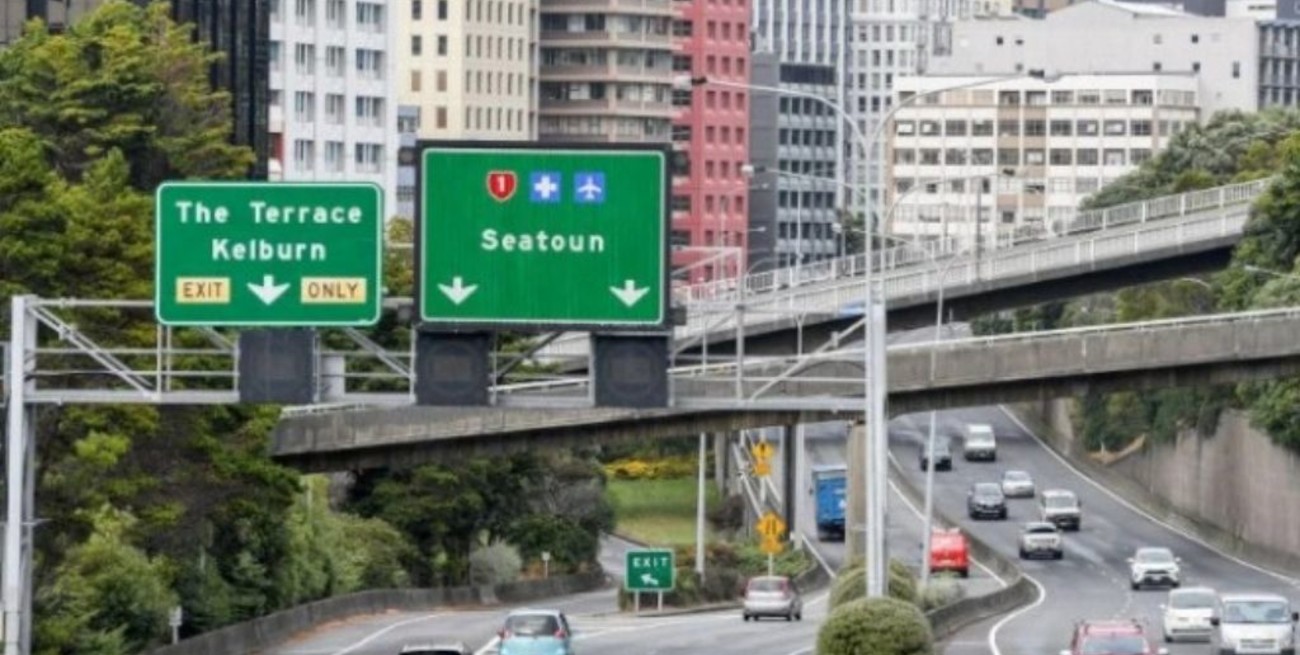 Nueva Zelanda abrirá fronteras en 2022 a vacunados y países de bajo riesgo