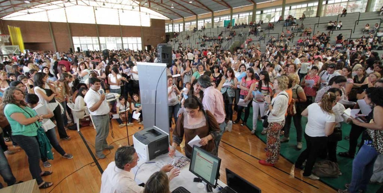 Titularizan docentes en Santa Fe 