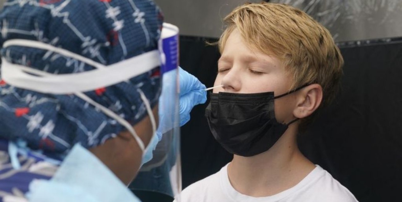 En Estados Unidos aumentan las internaciones de chicos por covid 