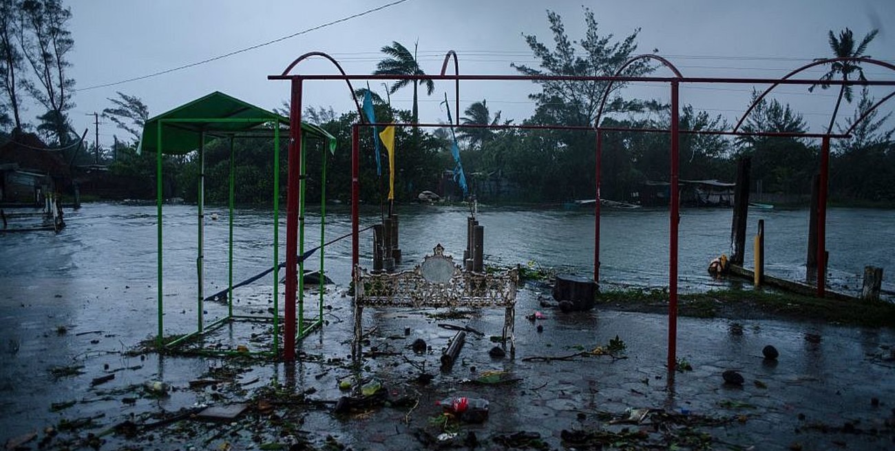 Ocho muertos en México tras el paso de "Grace"