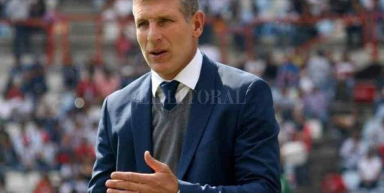 Martín Palermo se convertiría en el nuevo técnico de Aldosivi