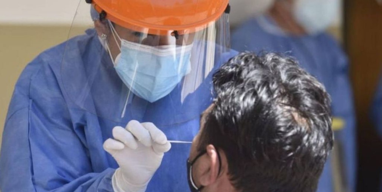 Filas de hasta cinco horas para testeos de Covid en Córdoba