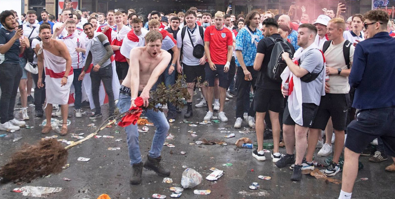 La UEFA aplicará sanciones a la asociación inglesa tras los incidentes en la final de la Eurocopa