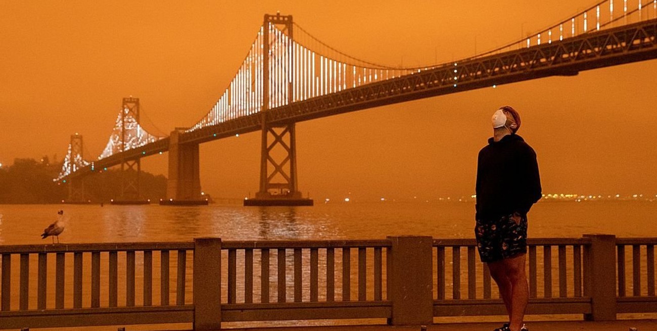 El cielo de San Francisco se vuelve naranja por los incendios forestales