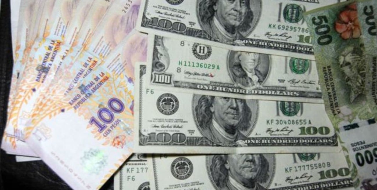 El dólar "blue" sube levemente y se vende a $ 185,50