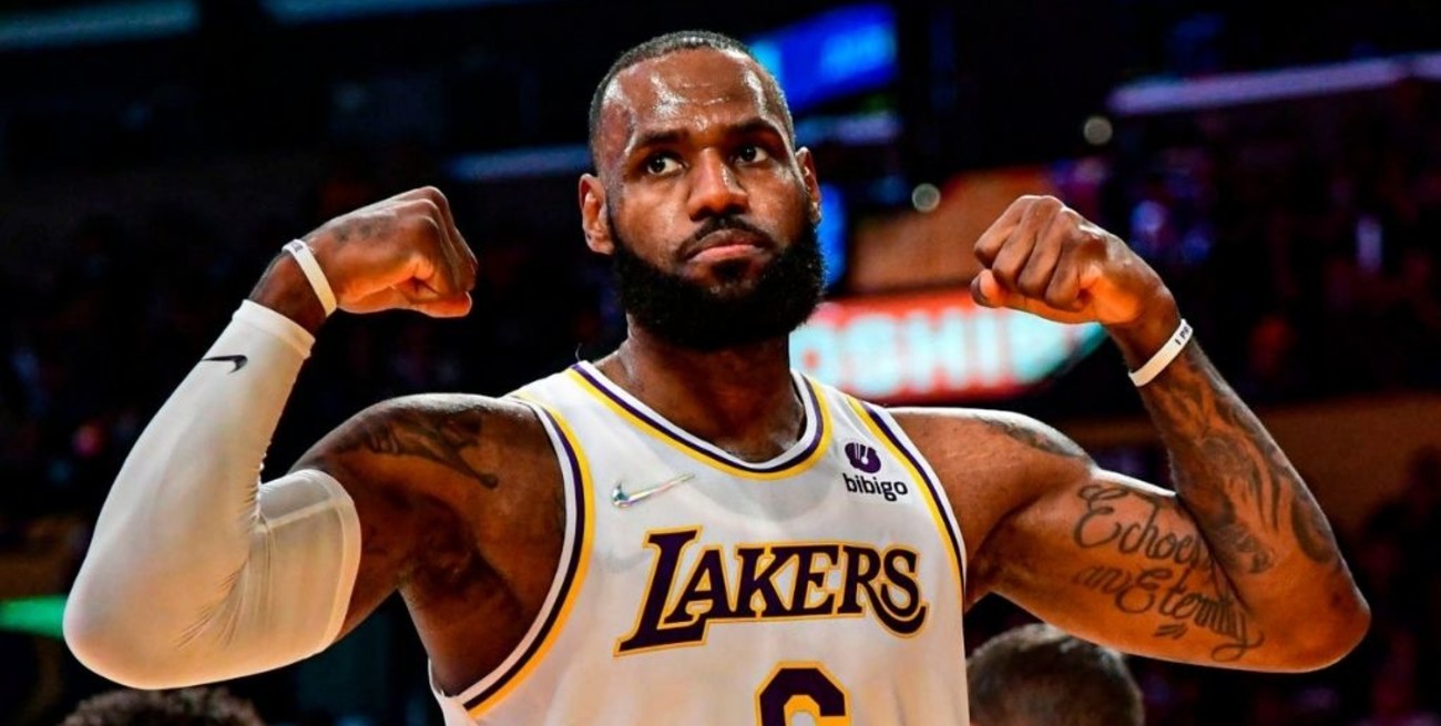 Lebron James dio positivo de coronavirus