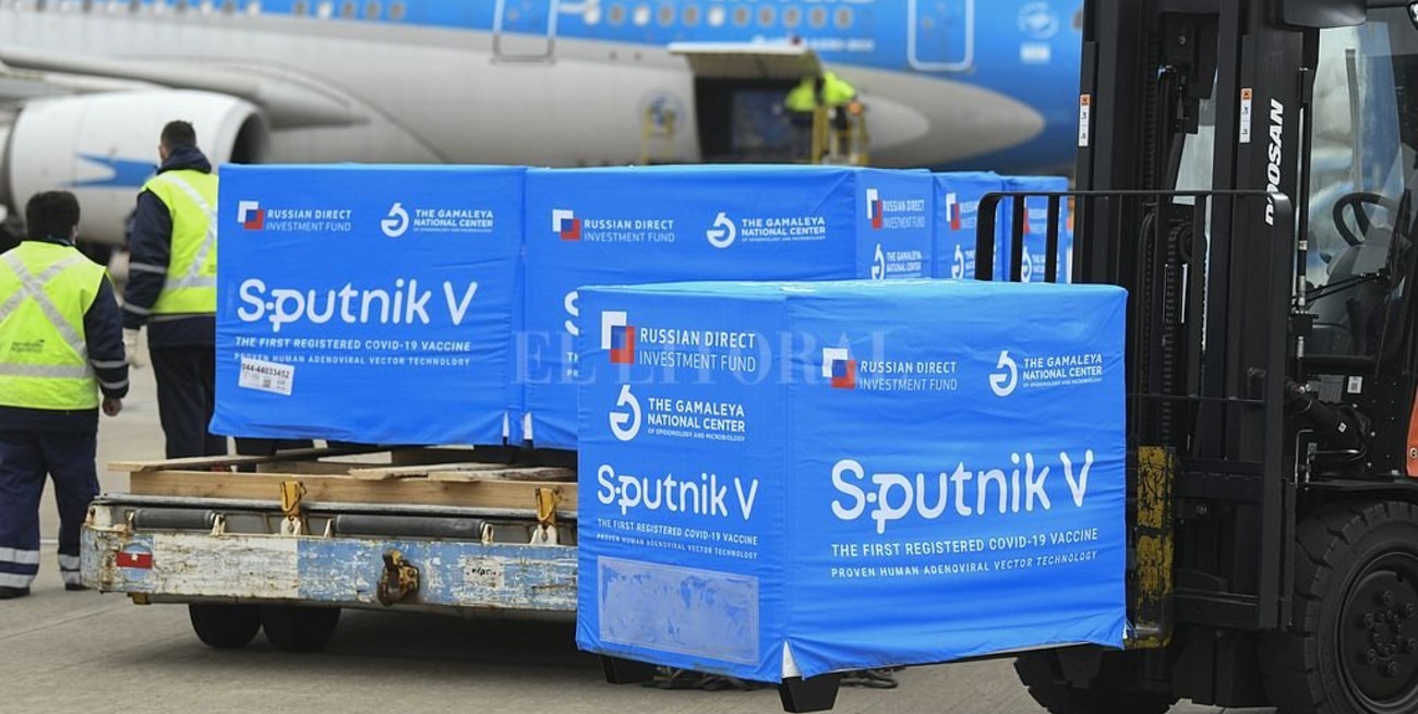 Los rusos creen que la vacuna Sputnik V puede ser eficaz contra la variante Omicron