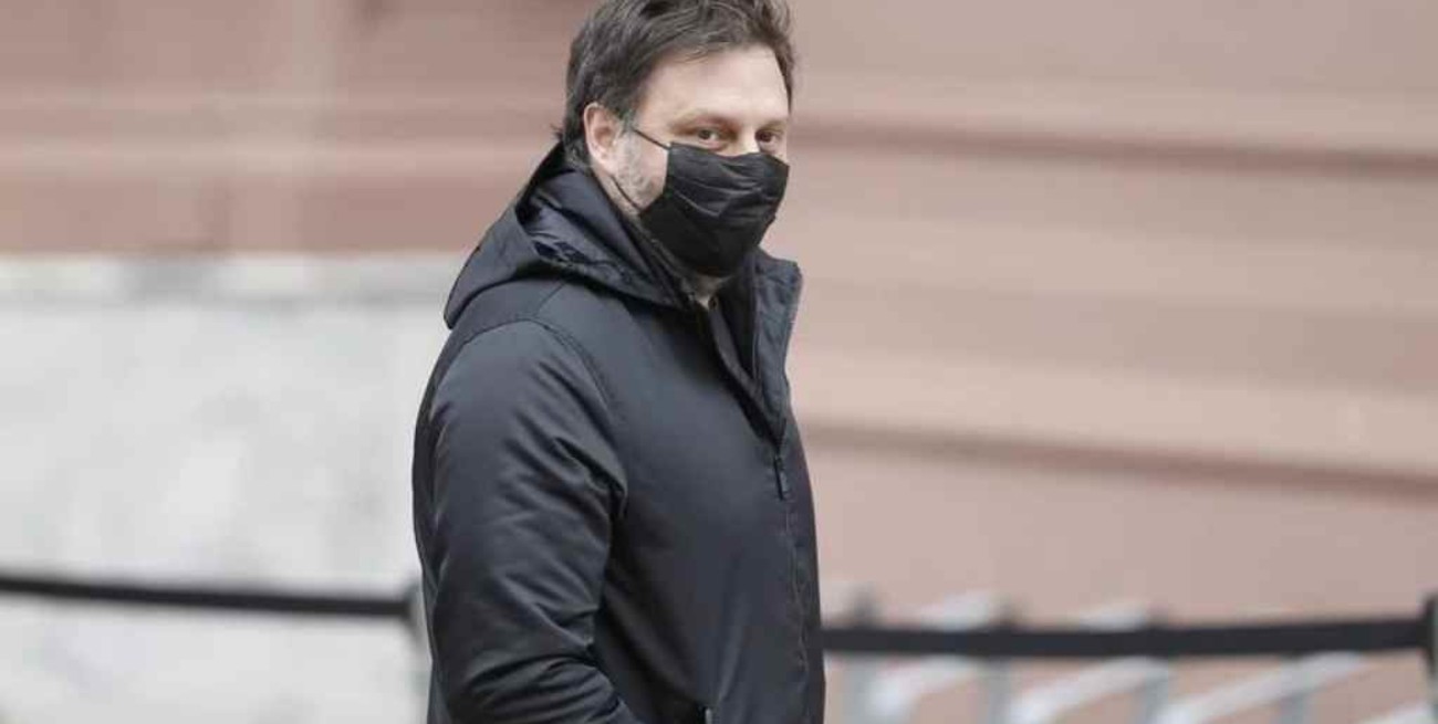 Agredieron a Leandro Santoro mientras tomaba un café a metros del Cabildo 