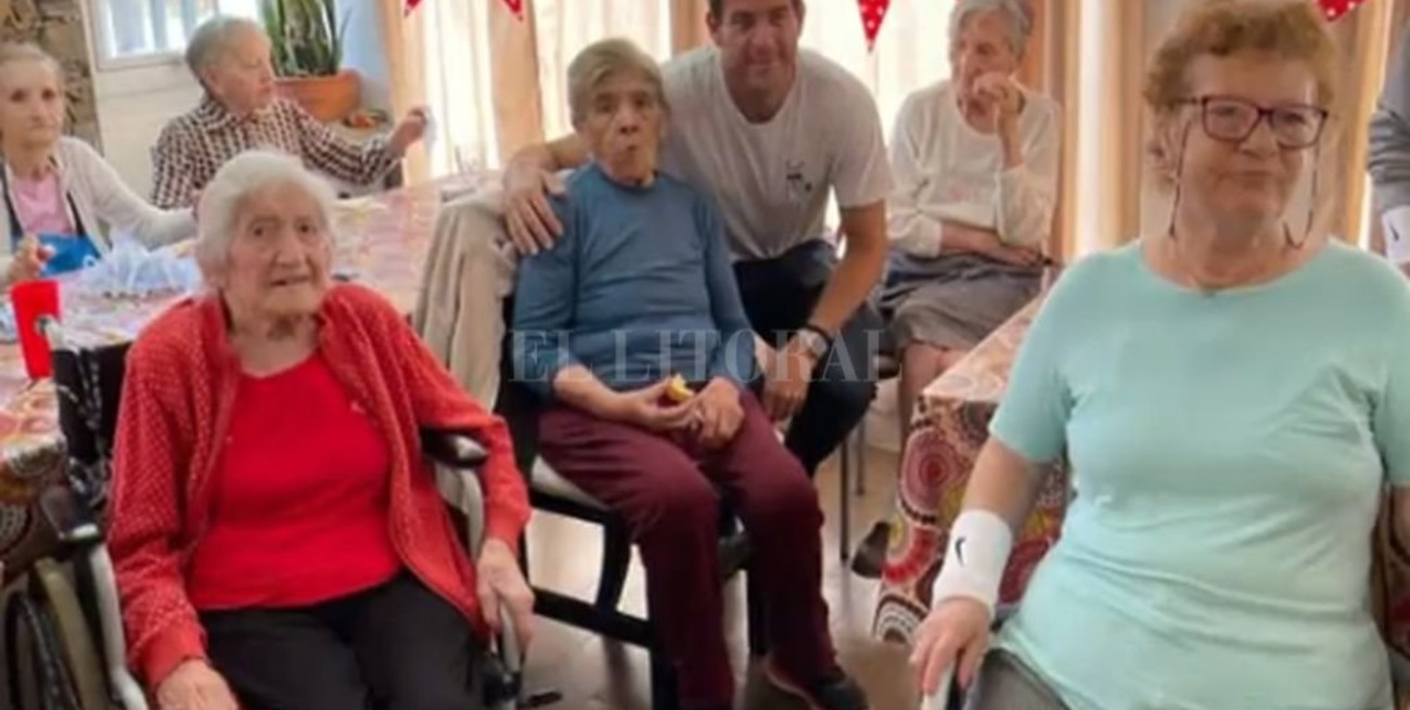 Del Potro cumplió la promesa y visitó un hogar de ancianos