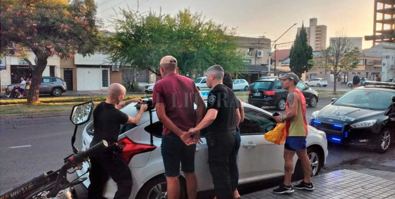 Querían vender por Facebook equipos de kinesiología robados; fueron detenidos