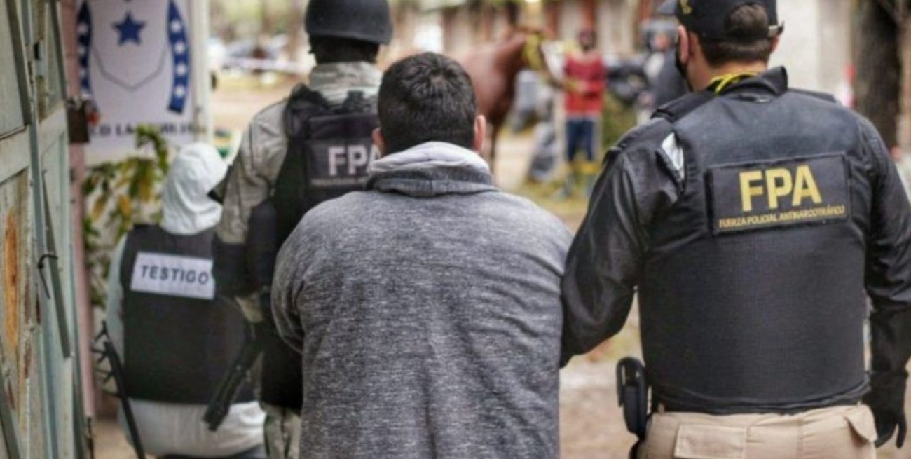 Córdoba: detienen a siete personas por venta de drogas y secuestran 7.500 dosis de cocaína